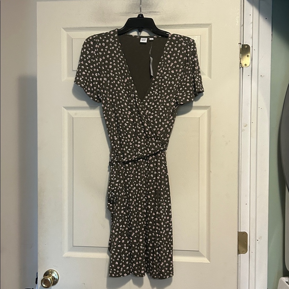 Gap Green Short Sleeve Floral Faux Wrap Dress Size Small